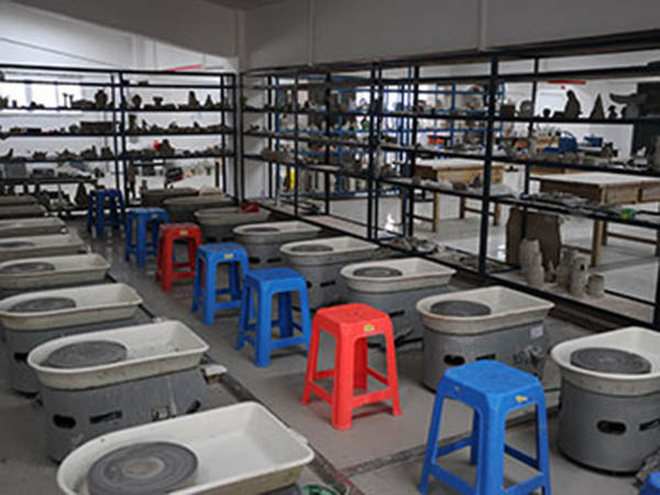 北京理工大學(xué)珠海學(xué)院實(shí)驗(yàn)室